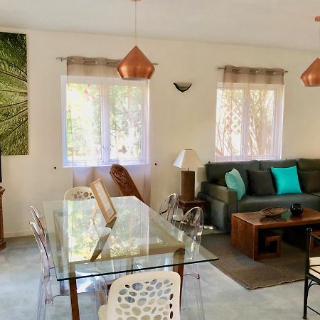 Beachfront Villa In A Beautiful And Secured Complex Flic-en-Flacq Zewnętrze zdjęcie